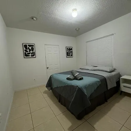 Safari Wynwood Hotel
